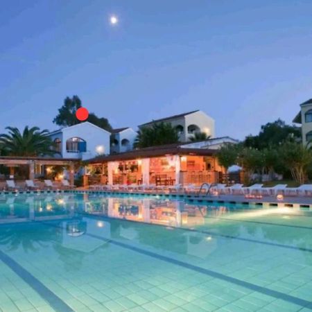 Govino Bay Luxury Beach Loft Apartment Danilia Eksteriør billede